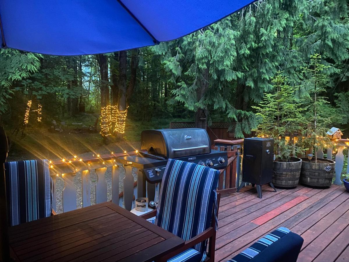 Cozy Bird House W Big Screen! Mount Hood Village Buitenkant foto