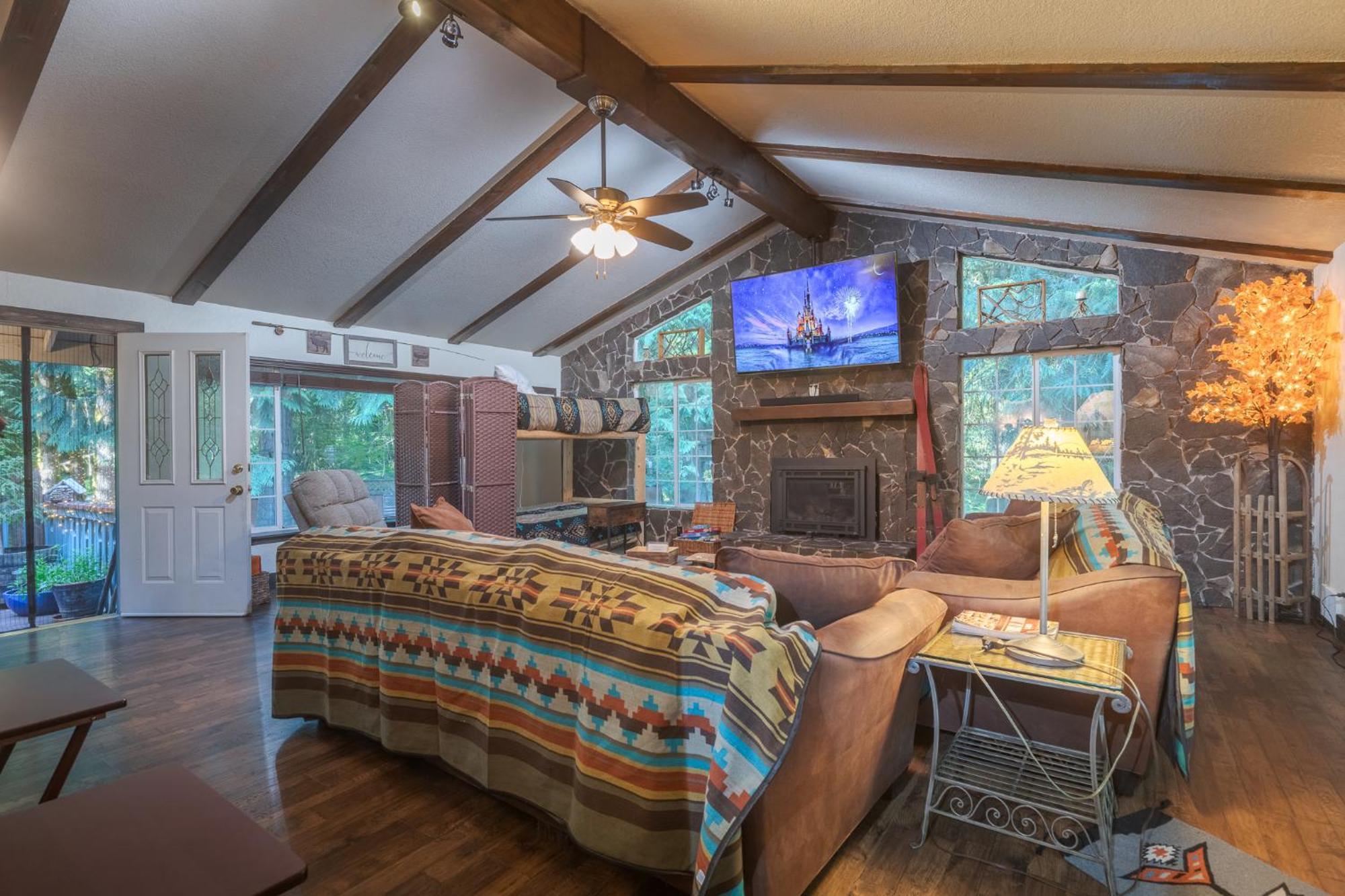 Cozy Bird House W Big Screen! Mount Hood Village Buitenkant foto